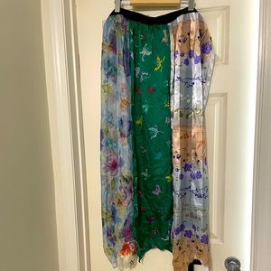 Gorgeous Vintage scarf over skirt with tie
